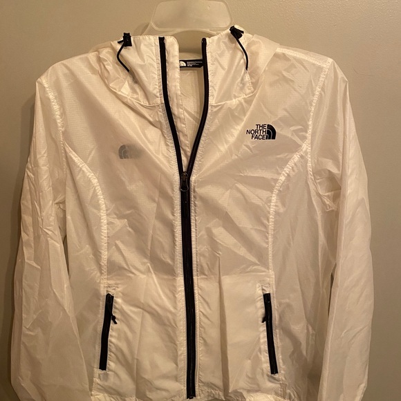 The North Face Windbreaker - Picture 3 of 4
